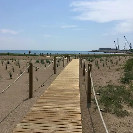 Spacious&cosy Vilanova Apt Close To Bcn And Sitges *